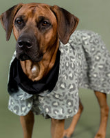 PAIKKA | VISIBILITY Rain Coat Lite | VOLLREFLEKTIERENDER Regenmantel Lite | Green Leo